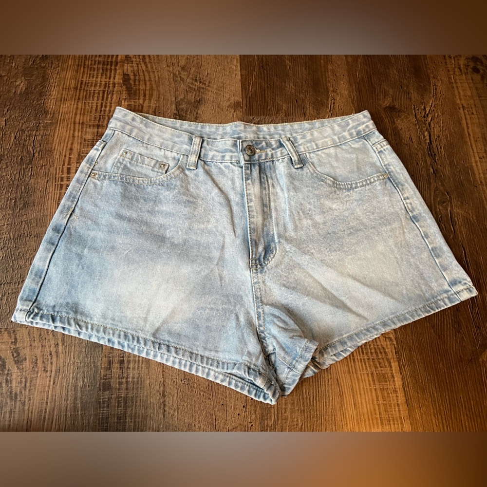 Brand New Women’s Shein Shorts Size 32 (XL)